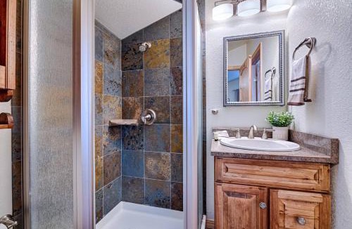 San Juan River Village House | 86 Larkspur Pl