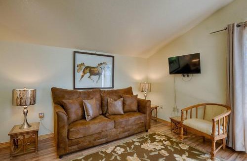 San Juan River Village House | 86 Larkspur Pl