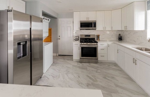 Scenic Heights Apartment | 8673 W 63rd Pl · Golfers Dream! Sweet NW location.