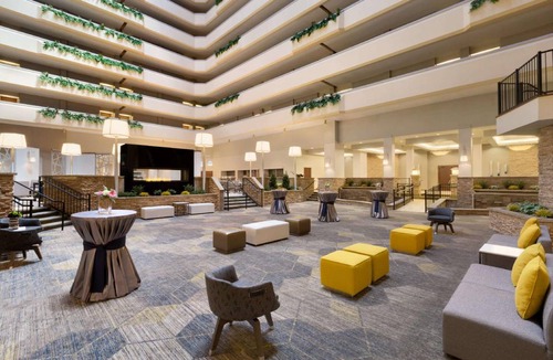 Fort Collins Hotel | 87 m² Hotel ∙ 127 guests