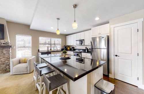 Silvercreek Condo | 88 m² Condo ∙ 2 bedrooms ∙ 7 guests