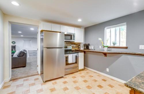 Highland Park Apartment | 9 Mi to Dtwn Denver Aurora Vacation Rental