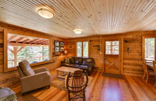 Twin Lakes House | 91 m² House ∙ 2 bedrooms ∙ 6 guests
