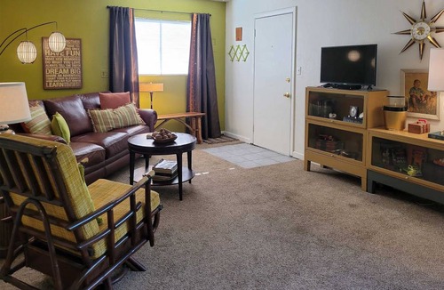Pear Park Cottage | 92 m² Cabin ∙ 2 bedrooms ∙ 6 guests