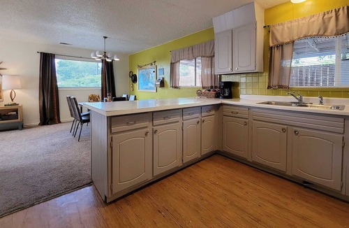 Pear Park Cottage | 92 m² Cabin ∙ 2 bedrooms ∙ 6 guests