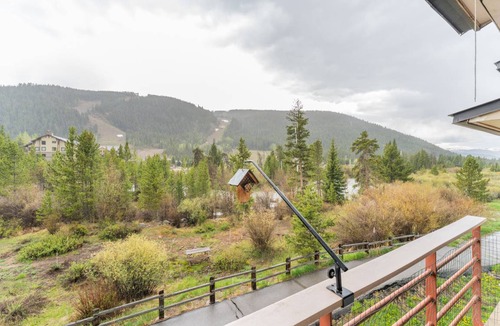 Mountain House Apartment | 98 m² Apartment ∙ 2 bedrooms ∙ 8 guests