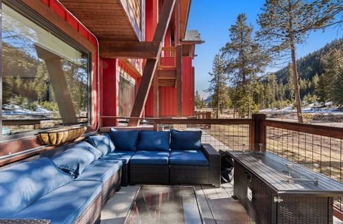 Lakeside Village Apartment | 98 m² Apartment ∙ 2 bedrooms ∙ 8 guests