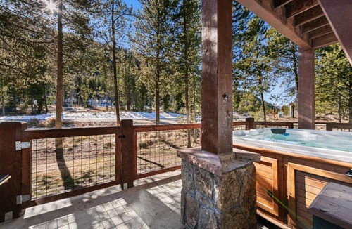 Lakeside Village Apartment | 98 m² Apartment ∙ 2 bedrooms ∙ 8 guests