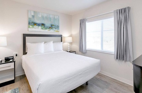 Centennial Apartment | A Charming Family-friendly Community in Denver Tech Center