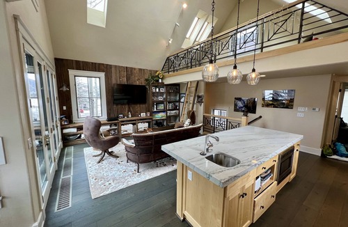 Telluride House | A Charming Victorian Rental in The Heart of Telluride