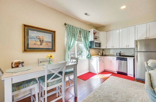 Northgate House | A Little Luxury near the AFA and Ford Amphitheater