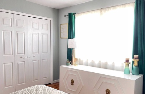 Pueblo Apartment | A Sparkling One-bed APT w/Fast Wi-Fi, TV & Queen Bed, in Nice Neighborhood!