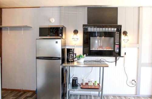 Howard Other | Accommodation ∙ 1 bedroom ∙ 4 guests
