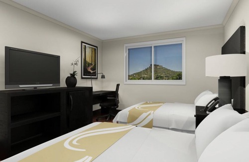 Castle Rock House | Affordable Getaway! 4 Affordable Units, Free Parking, Miller Activity Complex