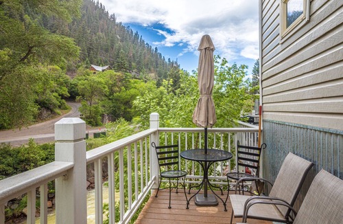 Ouray House | Affordable Riverfront Townhome - Fiber Internet - Near Ouray Hot Springs Pool