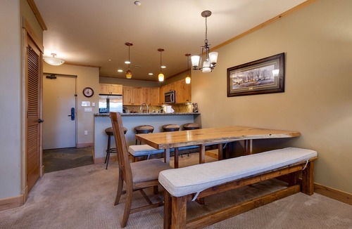 Steamboat Springs Condo | AL4110 | Private Courtyard with Hot Tub | Rare Opportunity | Air Chilling | Pool