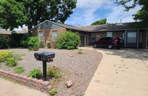 Aurora House | All New Beds, Roku, Private Yard, Pet Friendly