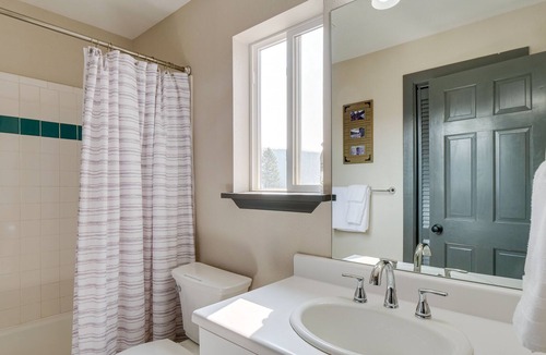 Alma House | Alma Vacation Rental w/ Decks & Mountain Views
