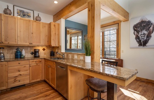 Downtown Steamboat Springs House | Alpen Glow Row House 6 | Pet Friendly | Air Conditioning