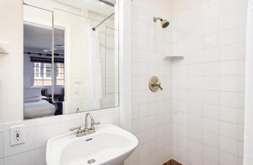 Aspen House | Alpenblick Unit 18, Spacious Remodeled Townhouse with Great Location