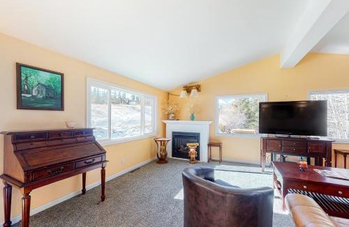 Breckenridge House | Alpine Privacy
