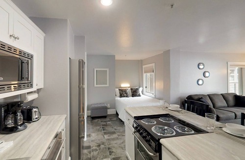 Mountain Village Apartment | Alpine ski-in/out condo - walk to Mountain Village
