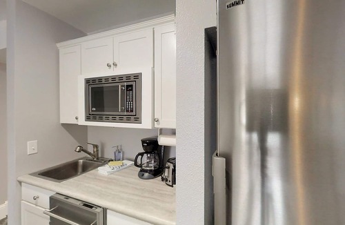Mountain Village Apartment | Alpine ski-in/out condo - walk to Mountain Village