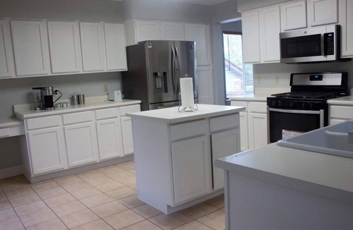 Westridge House | Amazing 4 Bedroom House with nice Backyard