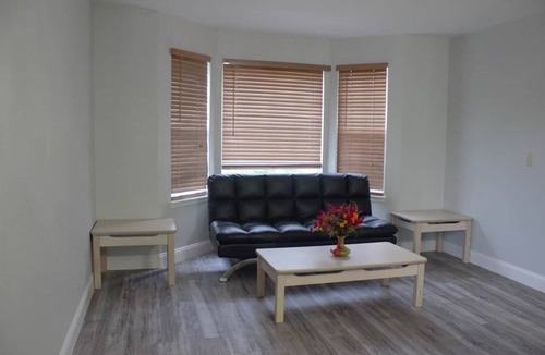 Westridge House | Amazing 4 Bedroom House with nice Backyard