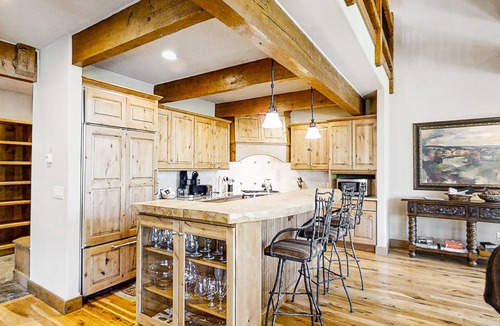 Winter Park House | Amazing 5-Bedroom Home Featuring Private Hot Tub/Washer & Dryer/Free WiFi/Deck