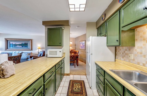 Historic District Condo | Amazing Breckenridge location! Ski-in, On-Site Hot Tubs, 1 block to Main Street!
