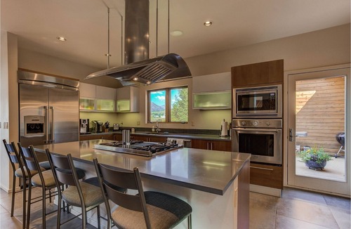 Crested Butte House | Amazing Mountain Home w/360 degree mountain views, hot tub and outdoor deck.