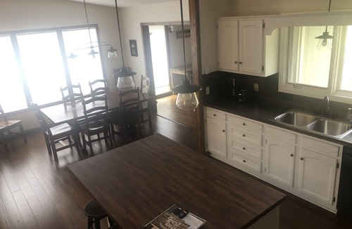 Carriage Hills House | Amazing Mountain Views, Tri-Level Home With A Large Deck, Close To Town. Hot Tub