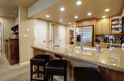 Copper Mountain Condo | Amazing Ski in/Ski out Condo, Pet Friendly. Very Spacious. CM236