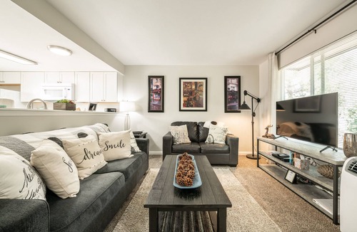 Cimarron Hills Condo | ❂ Amazing Townhouse! 2 BR, 1.5BA, Sleeps 5 w/AC! ❂