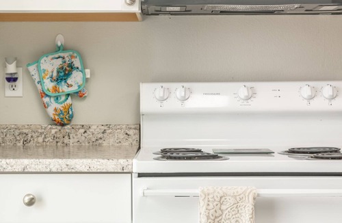Cimarron Hills Condo | ❂ Amazing Townhouse! 2 BR, 1.5BA, Sleeps 5 w/AC! ❂