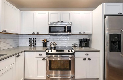 Old Town North House | Amazing Urban Townhome near Breweries & River!