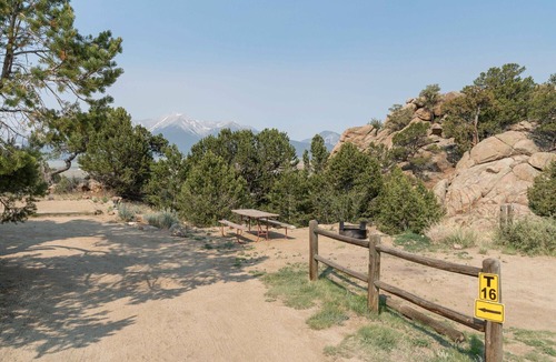 Buena Vista Cabin | AMAZING views of the Collegiate Peaks and most secluded 1 Room Dry Camping Cabin.