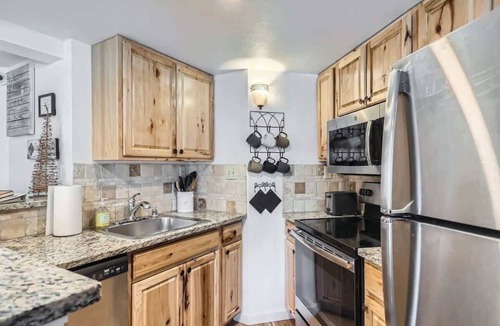 Copper Mountain Village Condo | Amazing Views! Walk to Copper's Center Village