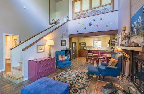 Idlewild Estates House | Amazing Views - Wrap-Around Deck - Secluded Home STR2024-067