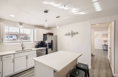 Ralston Valley House | Amazing Yard | HOT TUB | 4 Bed/3 Bath