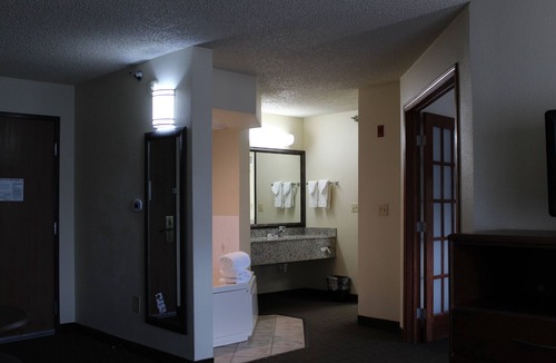 Fort Collins Hotel | AmericInn by Wyndham Windsor Ft. Collins