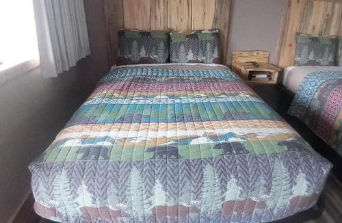 Cortez Cabin | Aneth Lodge Budget 6