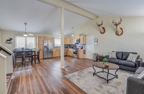Northeast Colorado Springs House | Antler Lodge | Great Location | Pet-Friendly, BBQ!