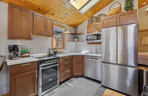Fall River Estates Condo | Antlers Pointe 03 (HT)