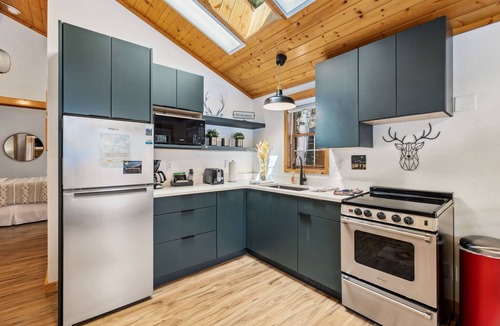 Fall River Estates Condo | Antlers Pointe 04 (HT)