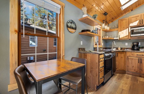 Fall River Estates Condo | Antlers Pointe 05 (HT)