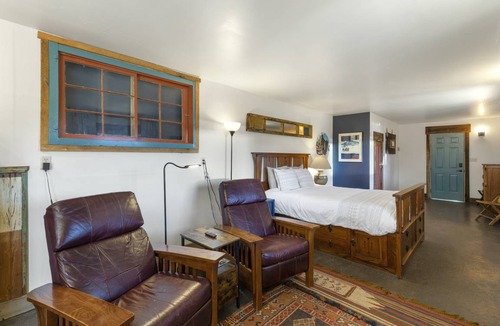 Creede Apartment | Apartment ∙ 2 guests
