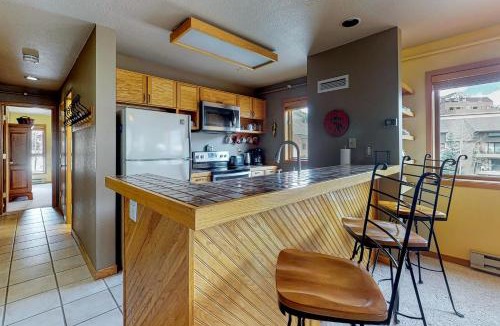 Mountain House Apartment | Apartments in Keystone, CO, USA