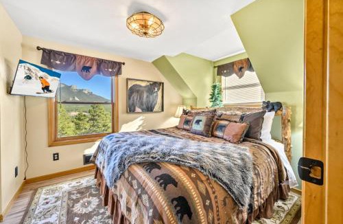Black Hawk House | Arapaho Forest Lodge w Hot Tub + Trail Access